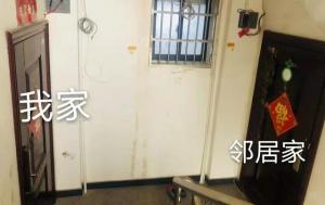 門上掛鏡子對鄰居有啥影響，如何化解？