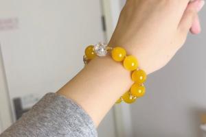 缺土的人佩戴什么飾品最好