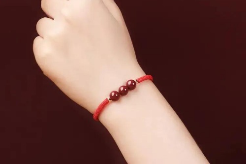 2026年哪些生肖需要戴紅繩