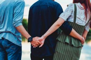 2026年必有外遇的生肖男